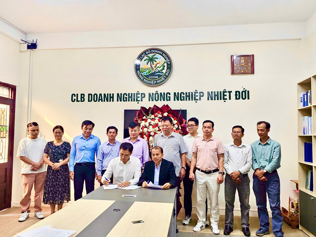 Hình ảnh hoạt động